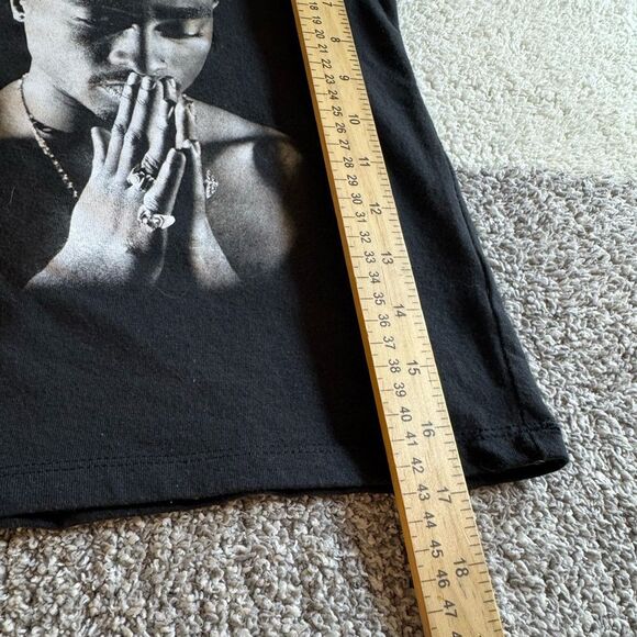 Tupac 2Pac Tee Size 5 T Tee Shirt Black Rapper Hip Hop Graphic T Black crew neck - Picture 7 of 7